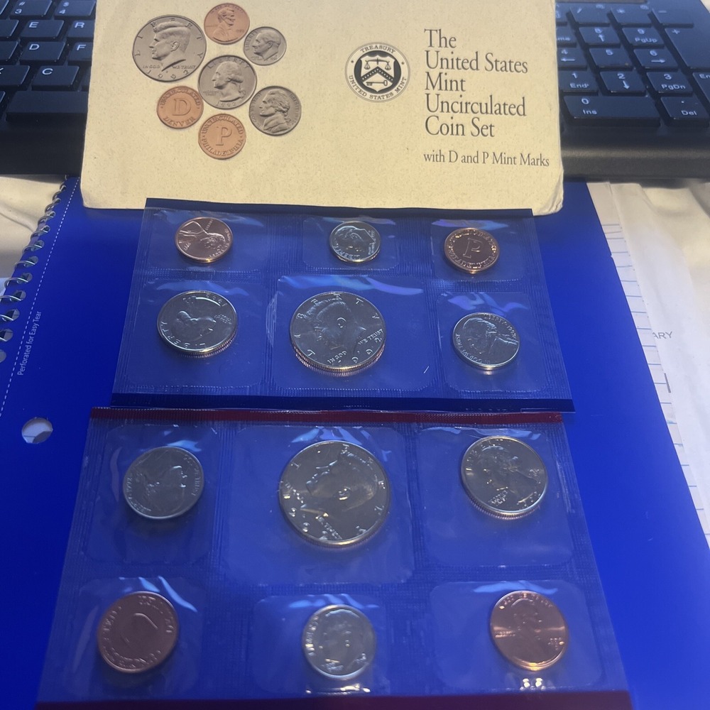 1992 U.S. Mint Set Uncirculated Original Government Packaging OGP Collectible